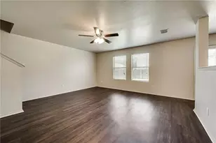 1109 Boxwood Dr, Crowley, TX 76036 - Photo 9