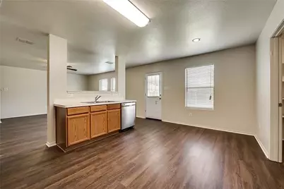 1109 Boxwood Drive, Crowley, TX 76036 - Photo 5