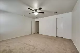 1109 Boxwood Dr, Crowley, TX 76036 - Photo 11