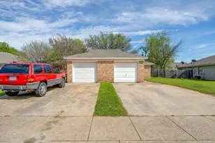 1025 Irene St, Burleson, TX 76028 - Photo 3