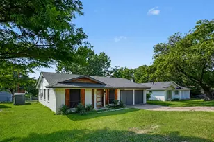 325 Clary Dr, Mesquite, TX 75149 - Photo 3