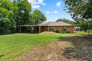 2208 N 44th St, Waco, TX 76710 - Photo 31