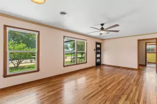 2208 N 44th St, Waco, TX 76710 - Photo 11
