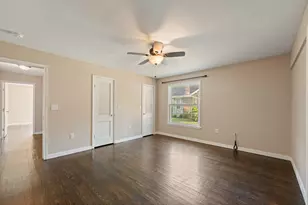 102 S 4th St, Grandview, TX 76050 - Photo 21