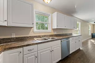 102 S 4th St, Grandview, TX 76050 - Photo 17