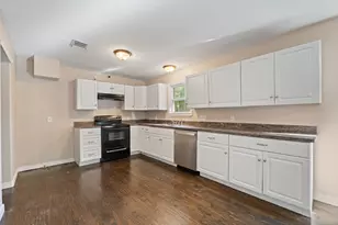 102 S 4th St, Grandview, TX 76050 - Photo 15