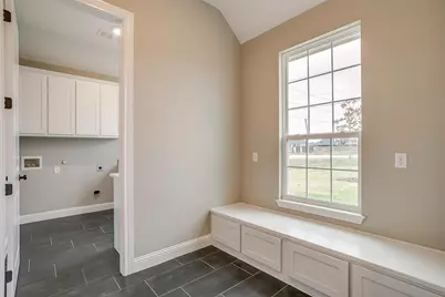 991 Hulen, Crowley, TX 76036 - Photo 17
