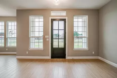 991 Hulen, Crowley, TX 76036 - Photo 5