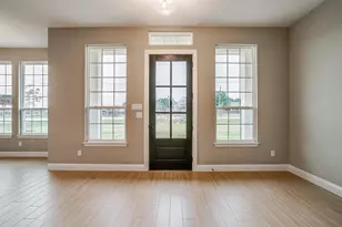 991 Hulen, Crowley, TX 76036 - Photo 5