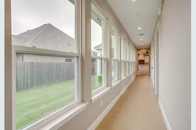 991 Hulen, Crowley, TX 76036 - Photo 31