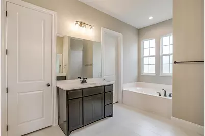 991 Hulen, Crowley, TX 76036 - Photo 29