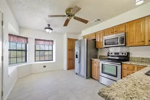 3719 Furneaux Ln, Carrollton, TX 75007 - Photo 7