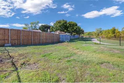 3719 Furneaux Lane, Carrollton, TX 75007 - Photo 17