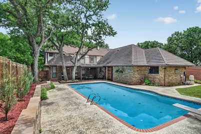2304 Wakeforest Court, Arlington, TX 76012 - Photo 1