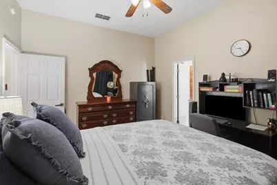 708 Hillcrest Drive, Cleburne, TX 76033 - Photo 19