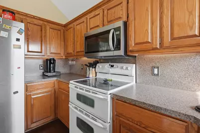 708 Hillcrest Drive, Cleburne, TX 76033 - Photo 11