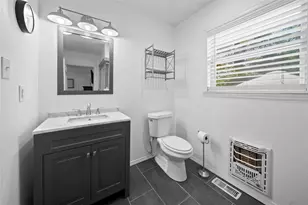 2717 Crestview St, Tyler, TX 75701 - Photo 13