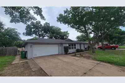 5613 Ammons Street, Haltom City, TX 76117 - Photo 21