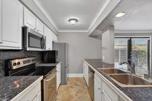 5932 Sandhurst Ln, Dallas, TX 75206 - Photo 15