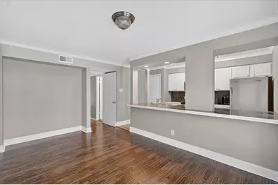 5932 Sandhurst Lane #114, Dallas, TX 75206 - Photo 11