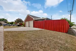 945 McGehee Ave, Cedar Hill, TX 75104 - Photo 3