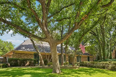 6102 Waterview Drive, Arlington, TX 76016 - Photo 1