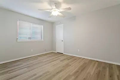1712 E Peters Colony Road, Carrollton, TX 75007 - Photo 17