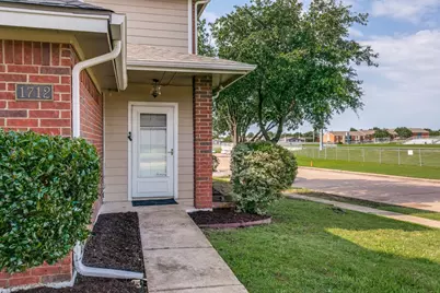 1712 E Peters Colony Road, Carrollton, TX 75007 - Photo 3