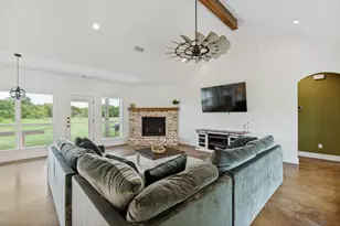 336 Hugh Orr Rd, Van Alstyne, TX 75495 - Photo 11