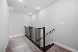 2646 Carolwood Ln, Dallas, TX 75212 - Photo 23