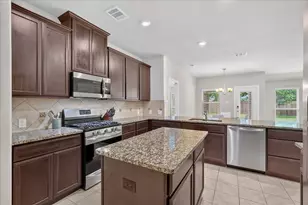 12613 Capri Dr, Frisco, TX 75036 - Photo 3