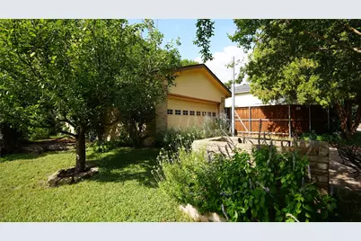 9908 Greenfield Drive, Dallas, TX 75238 - Photo 29