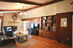 9908 Greenfield Dr, Dallas, TX 75238 - Photo 5