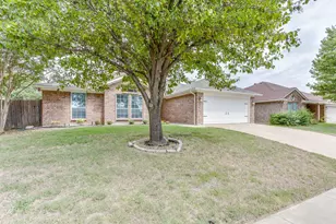 1020 Thistle Meade Cir, Burleson, TX 76028 - Photo 3