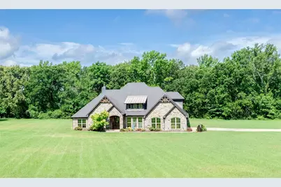 20042 E Fm 1716, Tatum, TX 75691 - Photo 1