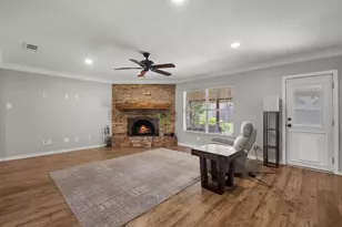 513 Quail Run St, Greenville, TX 75402 - Photo 9
