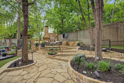 2967 Magnolia Hill Court, Dallas, TX 75201 - Photo 13