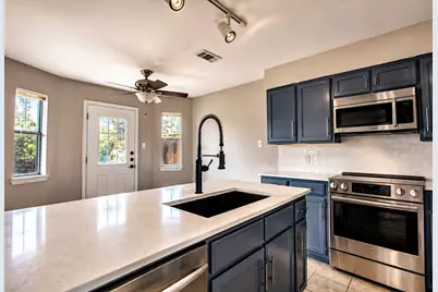 104 Summit Cove, Trophy Club, TX 76262 - Photo 5