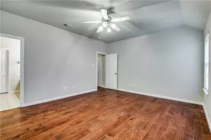 811 Creekside Dr, Little Elm, TX 75068 - Photo 13