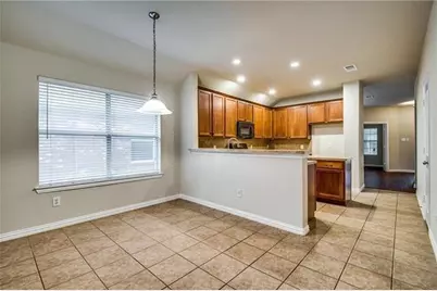 811 Creekside Drive, Little Elm, TX 75068 - Photo 5