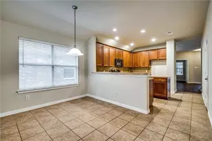 811 Creekside Dr, Little Elm, TX 75068 - Photo 5