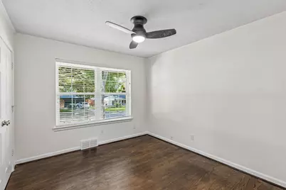 9809 Lanshire Drive, Dallas, TX 75238 - Photo 19