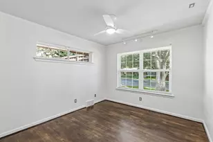 9809 Lanshire Dr, Dallas, TX 75238 - Photo 17