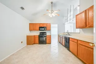2822 White Oak Dr, Grand Prairie, TX 75052 - Photo 13