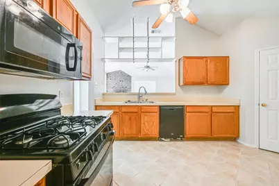 2822 White Oak Drive, Grand Prairie, TX 75052 - Photo 11