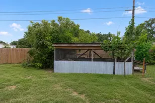 119 Dennis St, Jacksboro, TX 76458 - Photo 27