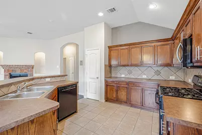 6528 Sierra Madre Drive, Fort Worth, TX 76179 - Photo 3