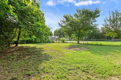 3109 N 20th Street, Waco, TX 76708 - Photo 23