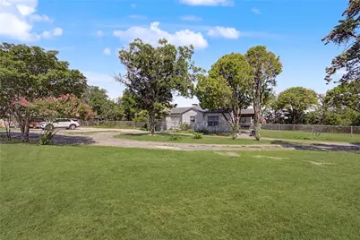 7921 White Settlement Road, White Settlement, TX 76108 - Photo 37
