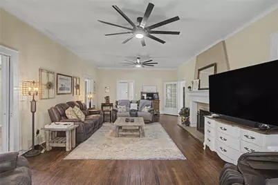 7921 White Settlement Road, White Settlement, TX 76108 - Photo 7
